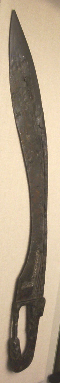 Falcata_íbera_(M.A.N._Madrid)_01_vertical