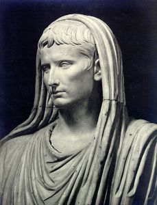457px-Augustus_as_pontifex_maximus